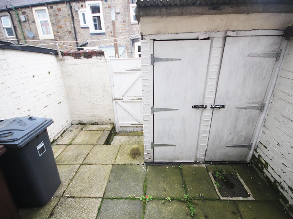 2 bedroom mid terrace house Let Agreed in Barnoldswick - IMG_2931.jpg